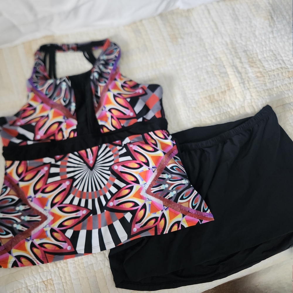 Black and Red One Piece Swimsuit with Dynamic Design